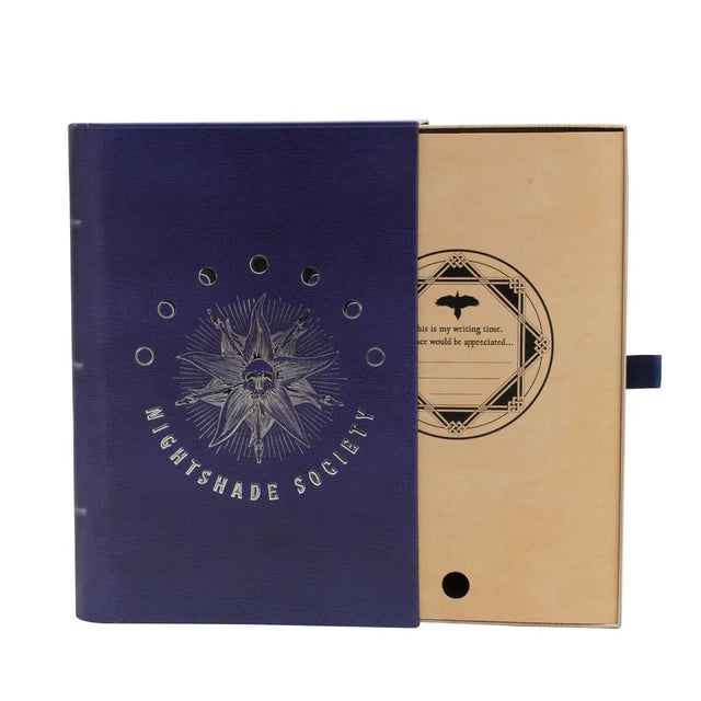 Geschenkebox Nightshade Book von Wednesday