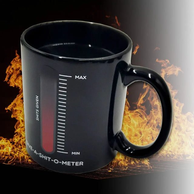 Tasse Give a Shit mit Farbwechsel durch Wärme von Mad Monkey