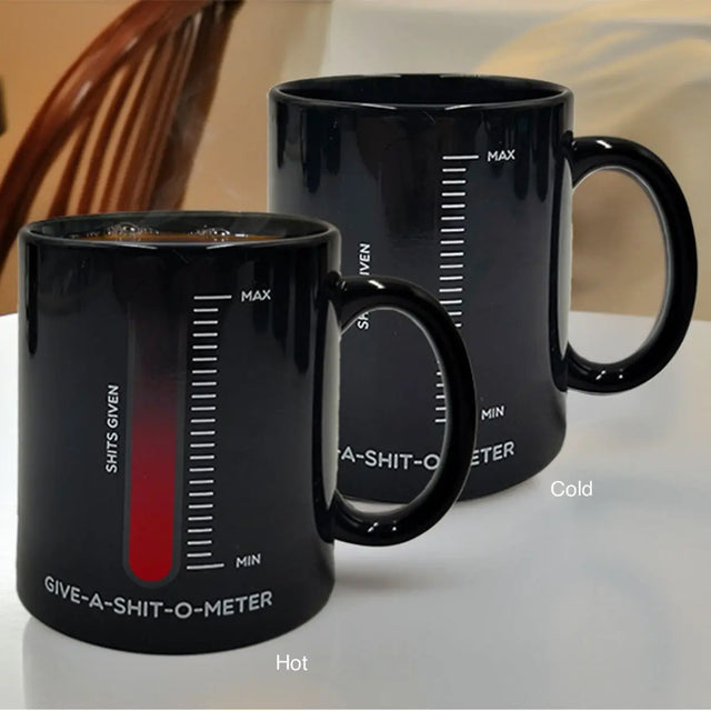 Tasse Give a Shit mit Farbwechsel durch Wärme von Mad Monkey