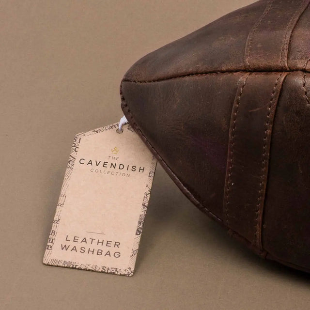 Kulturtasche aus Echtleder American Football von Cavendish