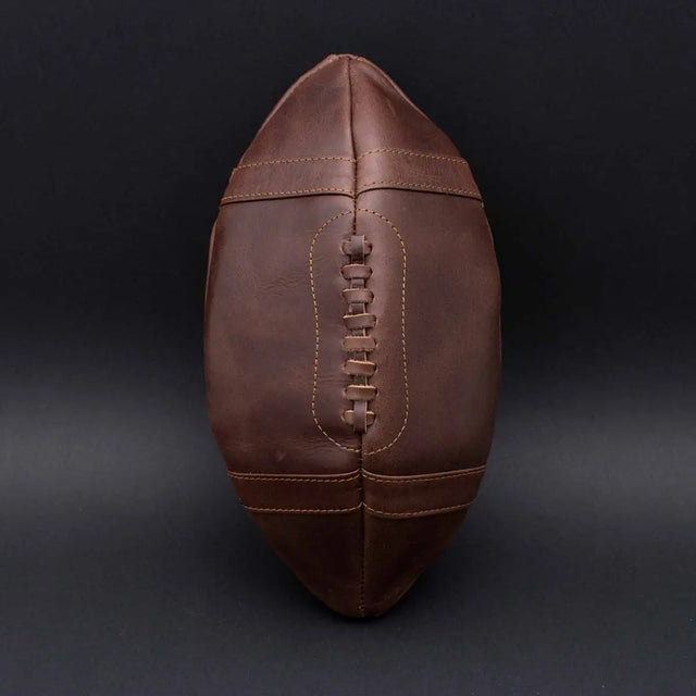 Kulturtasche aus Echtleder American Football von Cavendish