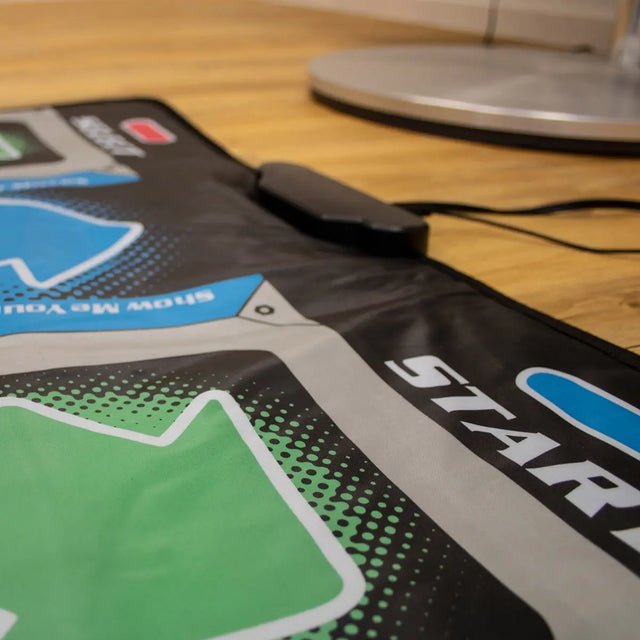 ORB - Retro Dance Matte (inkl. 110 Songs, 9 Bühnen, 10 Charaktere) von ORB Gaming