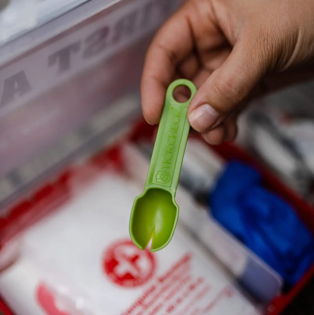 Zeckenentferner Mensch und Tier Löffelset 3er mit Karabiner für Rucksack oder Hund von Tickcheck