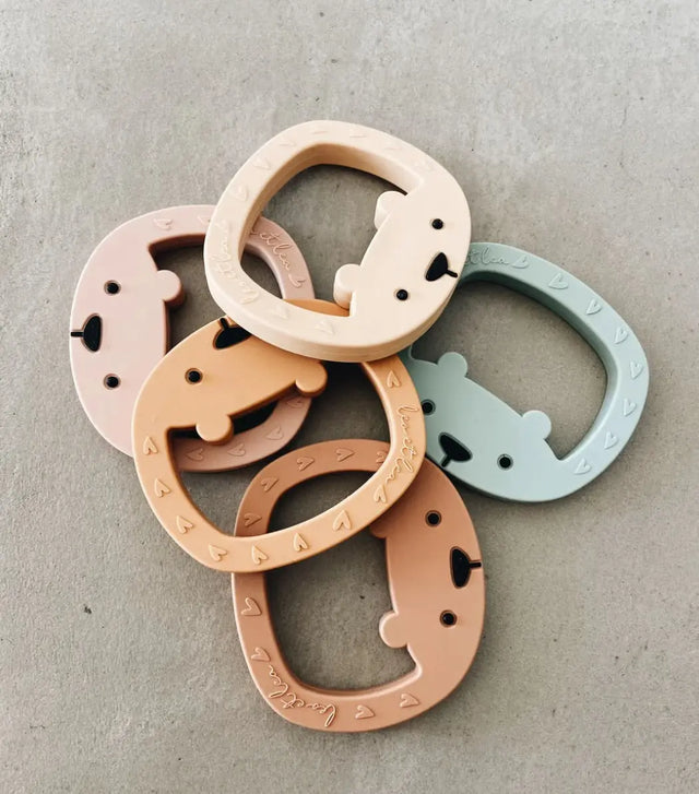 Kleiner Bär Beissring Montessori von Leo et Lea