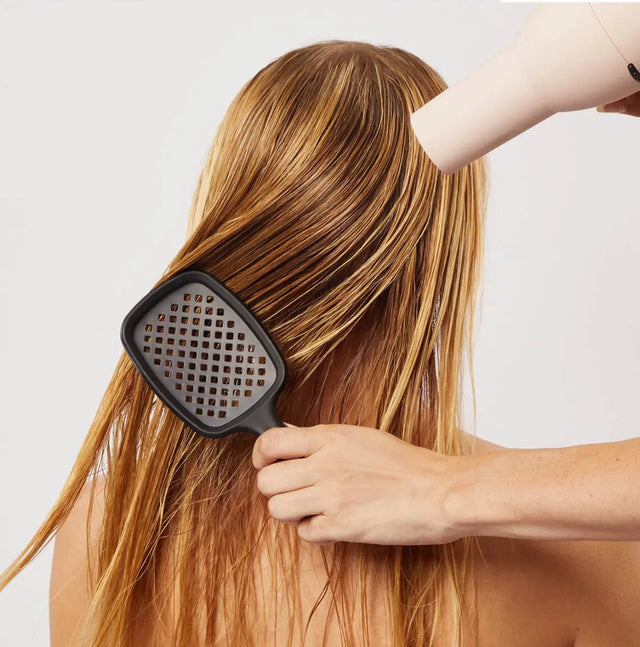 Belüftete Paddelbürste Schwarz von Kitsch