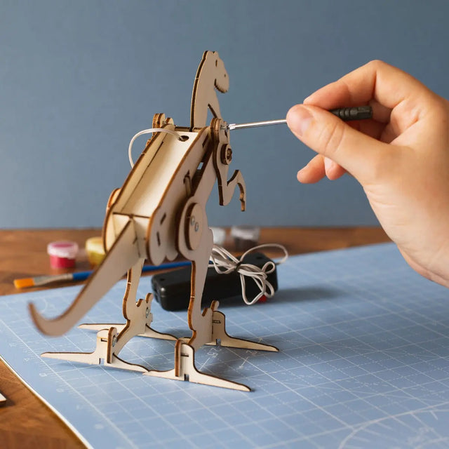 Remote Control Dinosaur DIY von Thumbs Up