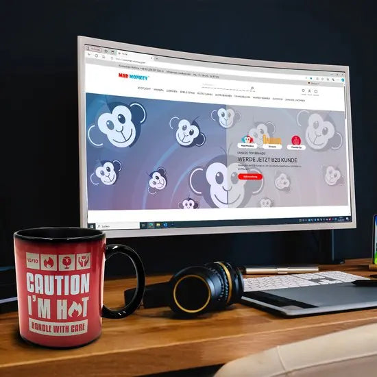 Tasse Caution I am Hot mit Farbwechsel von Mad Monkey