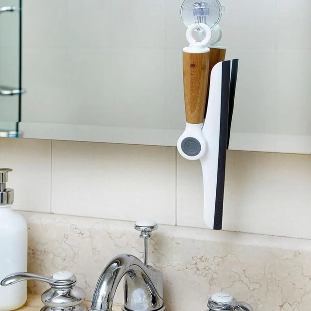 Schwenkbarer Fensterabzieher Wipe Out von full circle