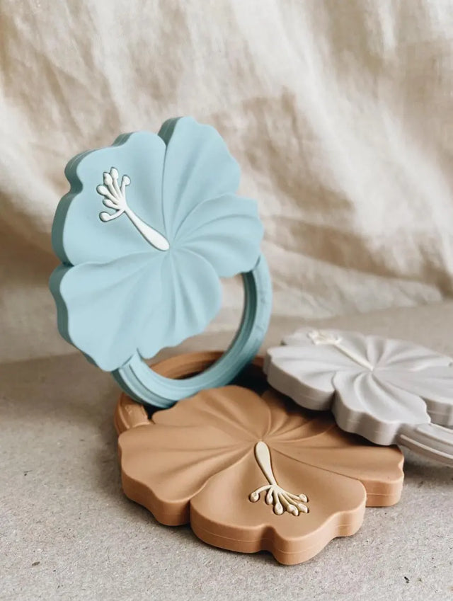 Beissring und Zahnungshilfe Hibiskus für sicheres Zahnen von Leo et Lea