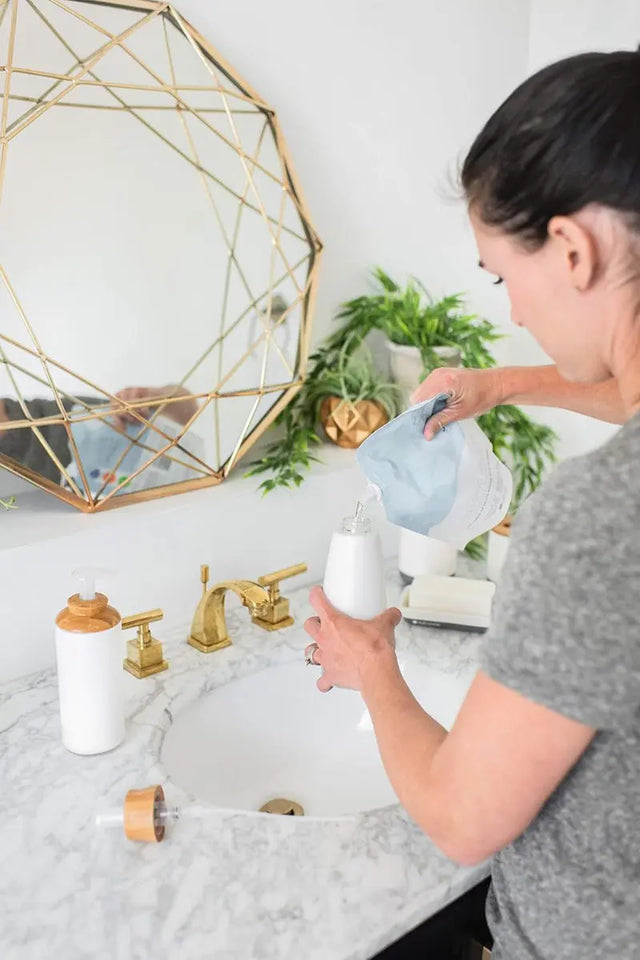 Seifen- und Lotionspender Soap Opera 350ml von full circle