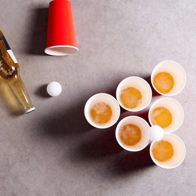 Beer Pong Set mit 25 Becher und 25 Bällen von Twiddlers