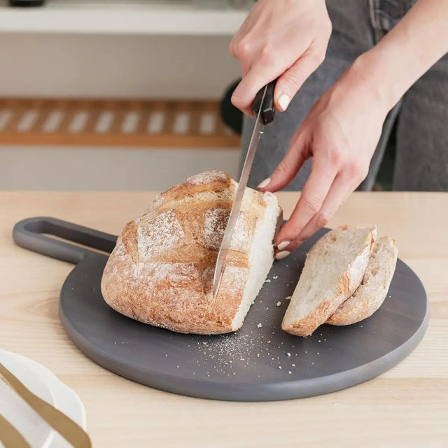 Servierbrett Eclipse Akazie medium grau von Uberstar