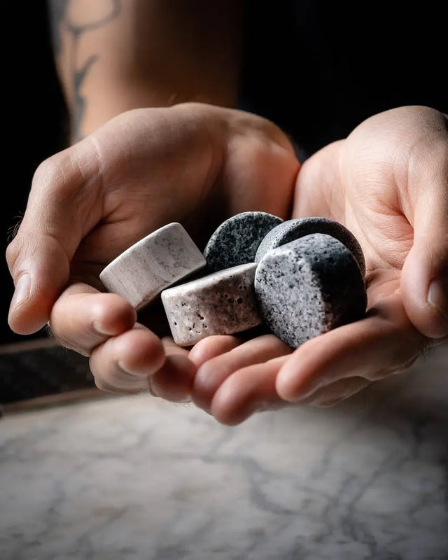 Whiskey Kühlsteine Geschenkset 6er von ROCKS Whiskey Chilling Stones