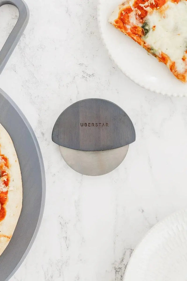 Pizzaschneider Akazie grau von Uberstar