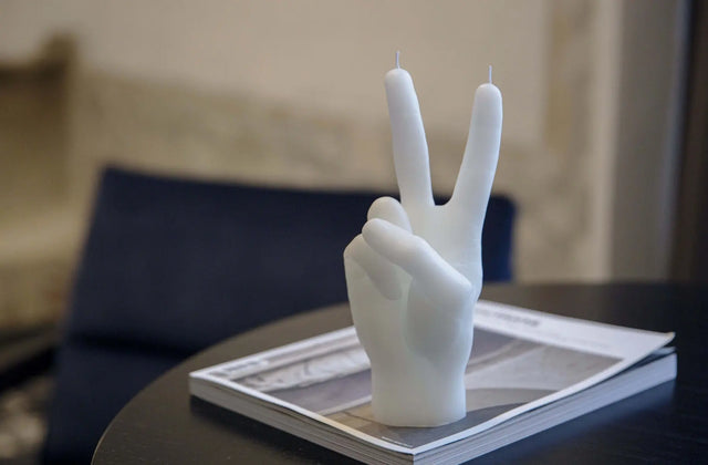 Victory Rot von Candle Hand