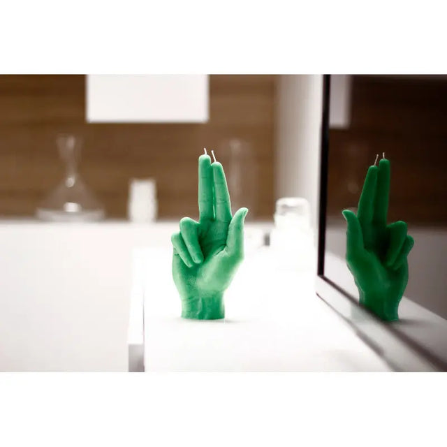 Gun fingers Rot von Candle Hand