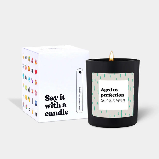 Duftkerze Schwarz Woody Aged to perfection von ChattyCandles