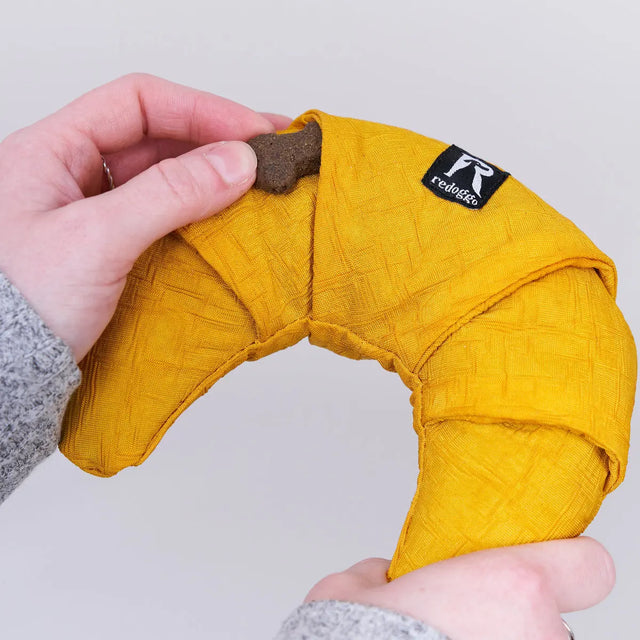 Schnüffelspielzeug mit Leckerli Taschen von Redoggo