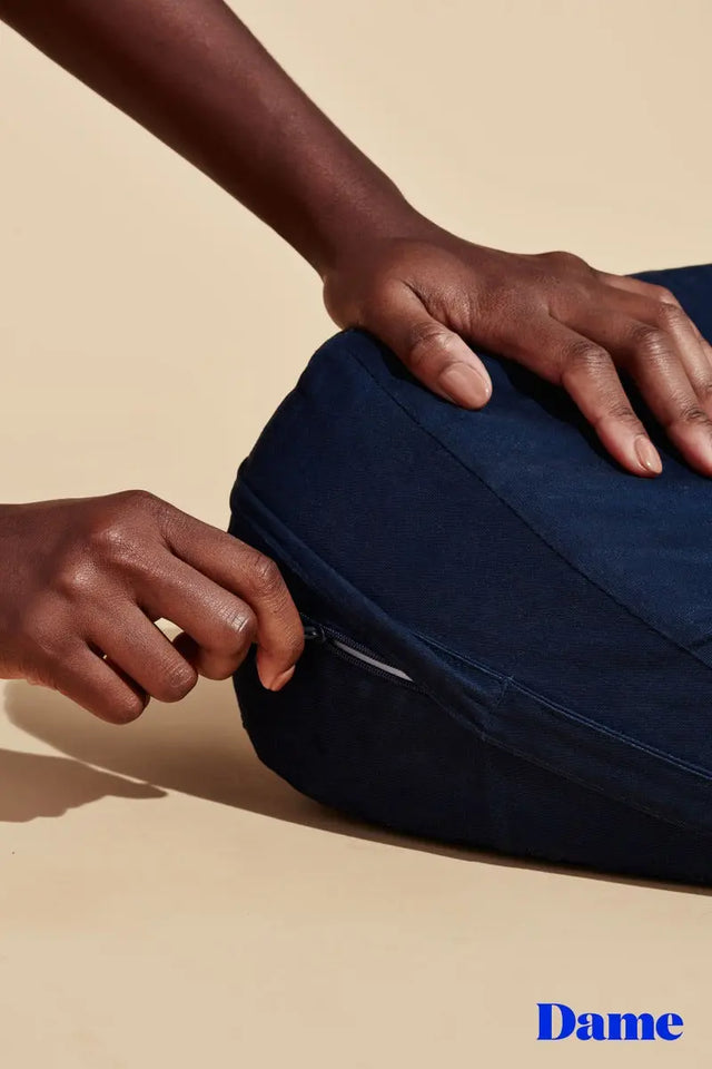 Pillo Sex Pillow Indigo von Dame Products