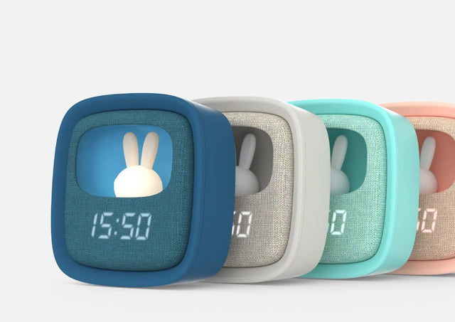 Wecker Billy mit Licht dunkelblau von MOB