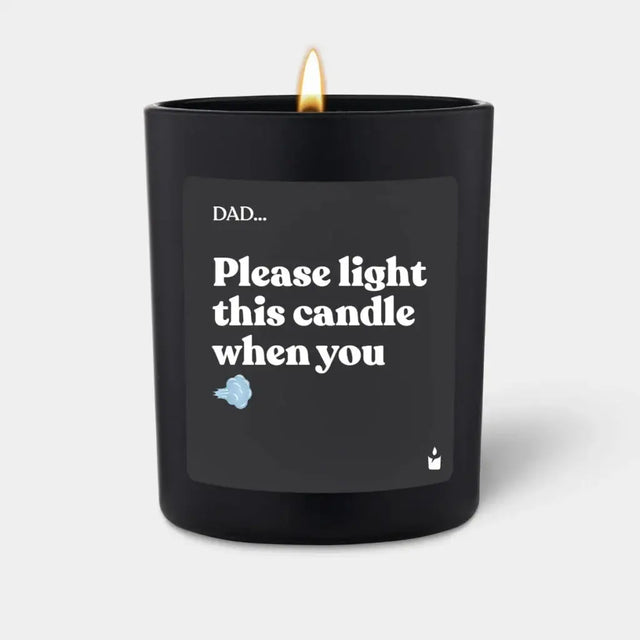 Duftkerze Schwarz Woody Dad... please light this candle when you fart von ChattyCandles