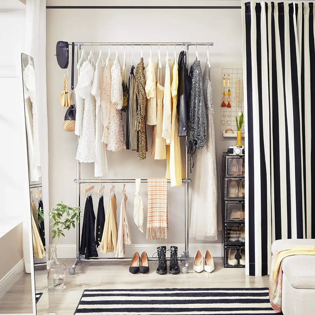 Kleiderständer Höhenverstellbar Edelstahl Rollen Silber von Songmics