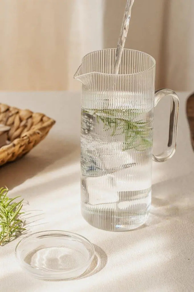 Glaskrug transparent von Nuts