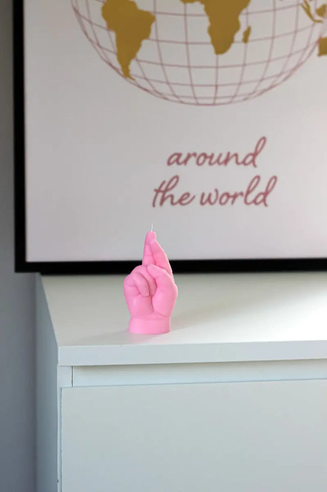 Baby Crossed Fingers Grün von Candle Hand