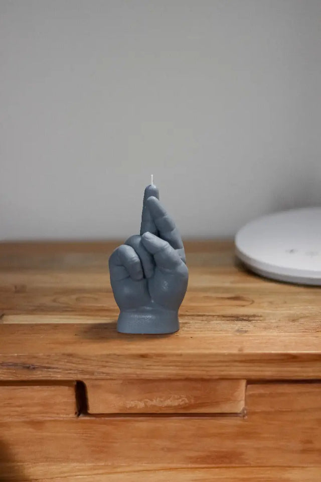 Baby Crossed Fingers Grün von Candle Hand