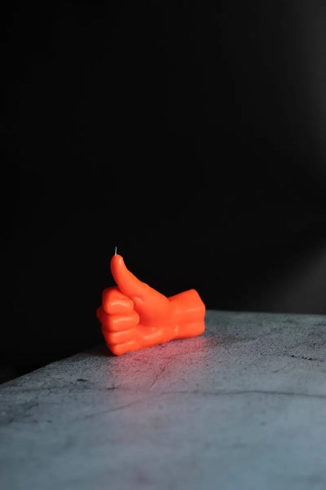 Thumbs Up Neon Orange von Candle Hand
