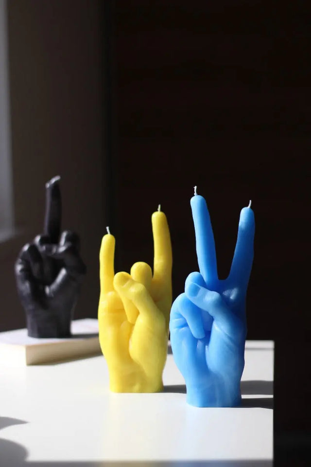 Victory Rot von Candle Hand