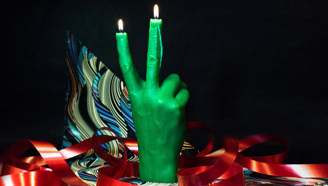 Victory Rot von Candle Hand