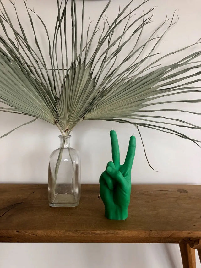 Victory Rot von Candle Hand