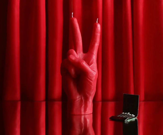 Victory Rot von Candle Hand