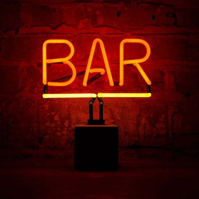 Glas Neon Tischlampe mit Betonsockel - BAR von Locomocean