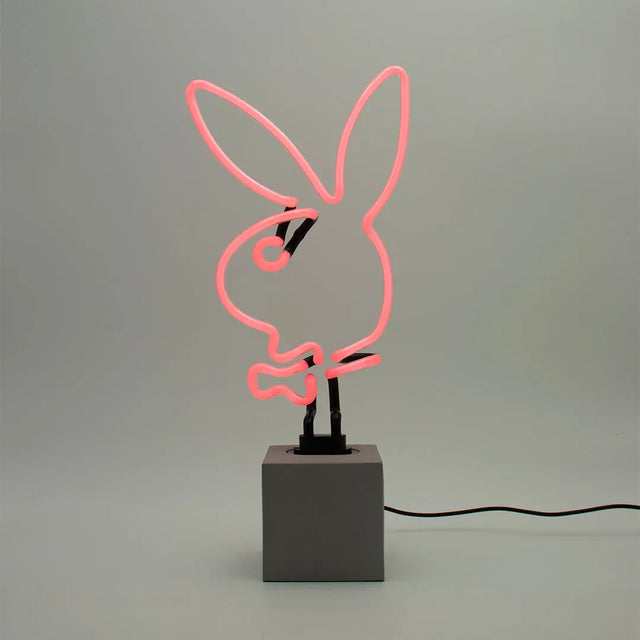 Glas Neon Tischlampe mit Betonsockel - Playboy Bunny pink von Locomocean