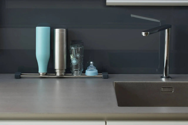 drip.line Spültuchhalter schwarz von Sanni Shoo