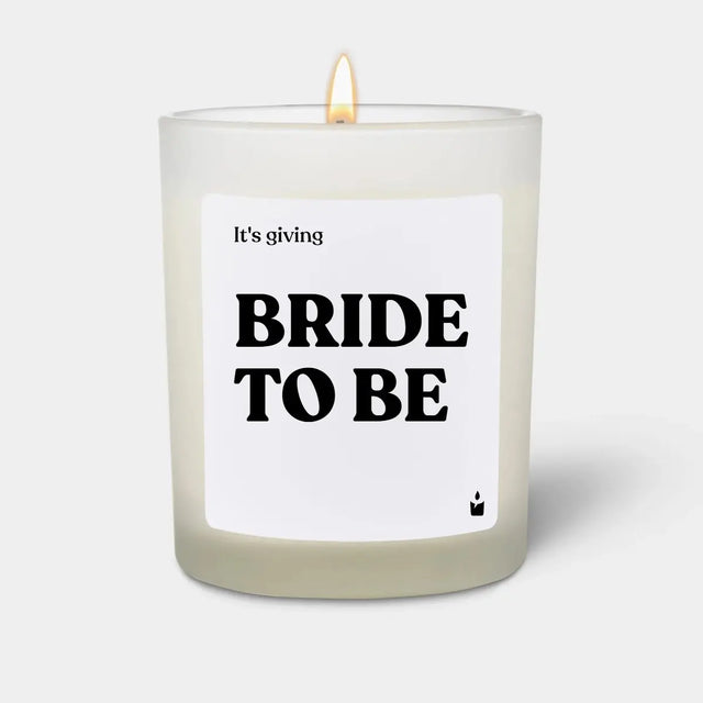 Duftkerze Weiss Flowery It's giving bride to be von ChattyCandles