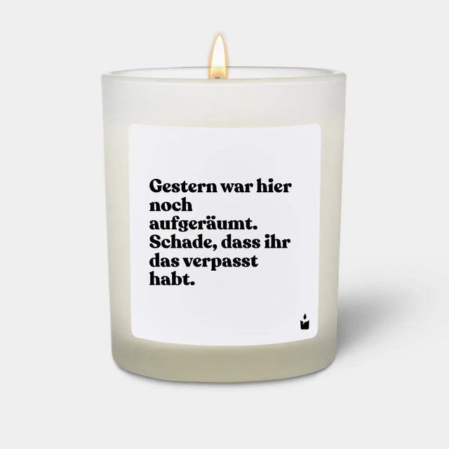 Duftkerze Weiss Woody Gestern war hier noch aufgeräumt. Schade, dass ihr das verpasst habt. von ChattyCandles