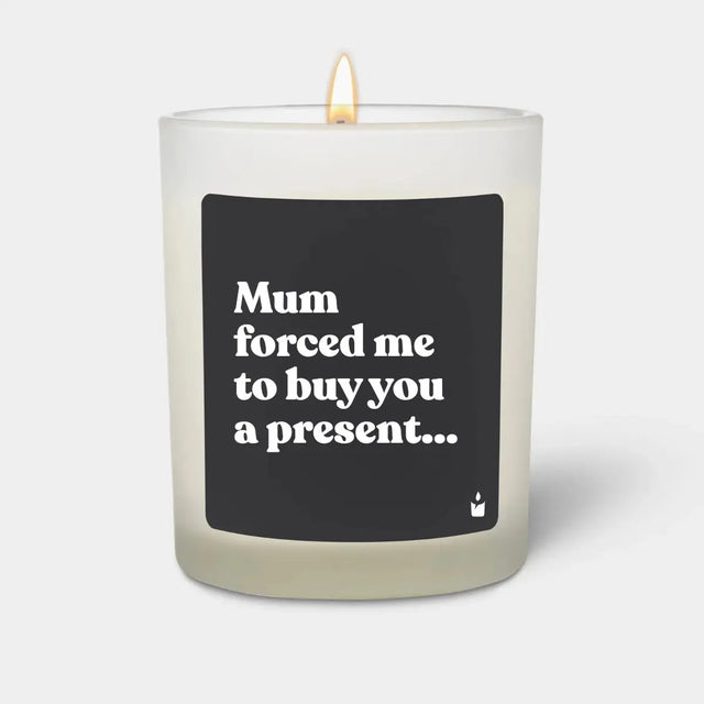 Duftkerze Weiss Woody Mum forced me to buy you a present... von ChattyCandles