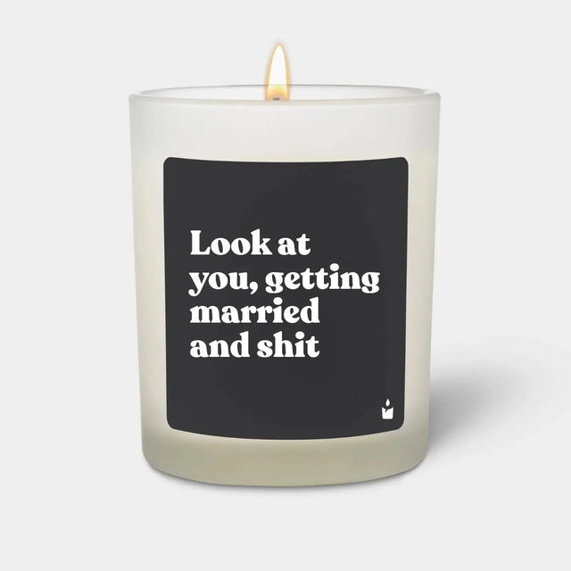 Duftkerze Weiss Flowery Look at you, getting married and shit von ChattyCandles