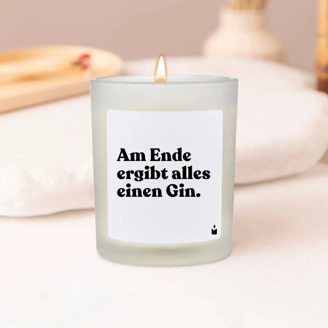 Duftkerze Weiss Woody Am Ende ergibt alles einen Gin. von ChattyCandles