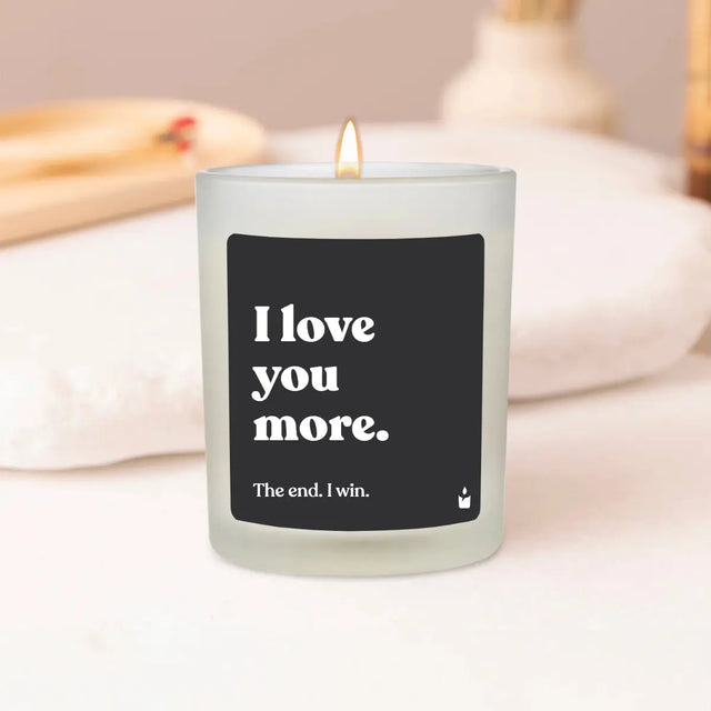 Duftkerze Weiss Woody I love you more. The end. I win. von ChattyCandles