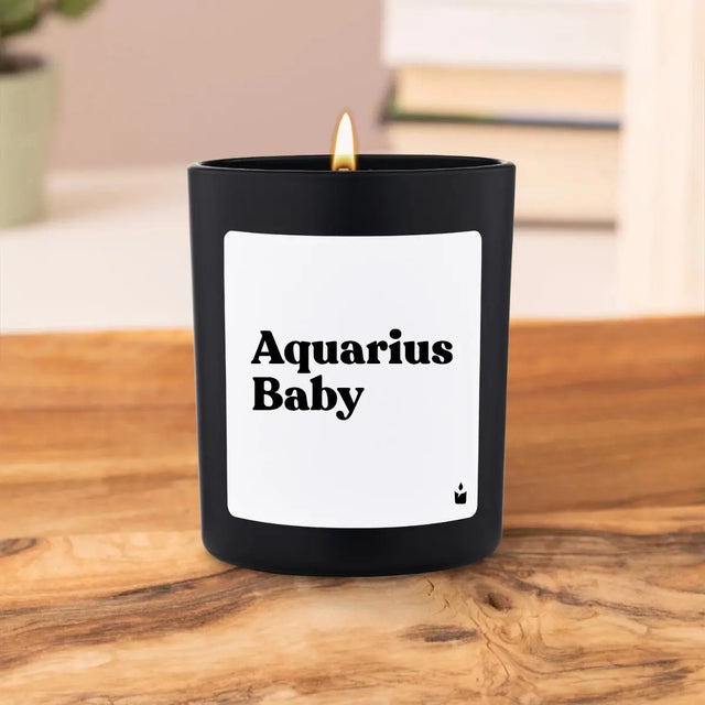 Duftkerze Schwarz Woody Aquarius Baby von ChattyCandles