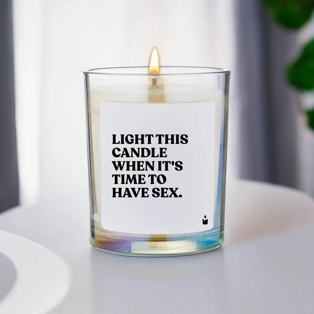 Duftkerze Rainbow Woody Light this candle when it's time to have sex. von ChattyCandles