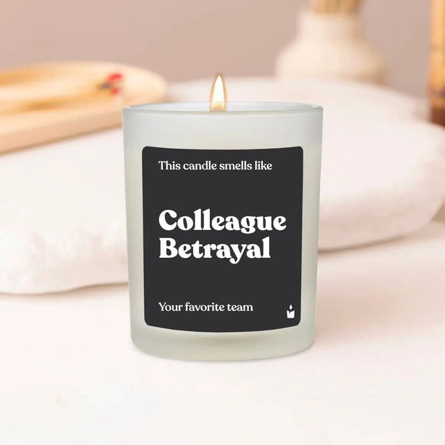 Duftkerze Weiss Woody This candle smells like: Colleague Betrayal von ChattyCandles