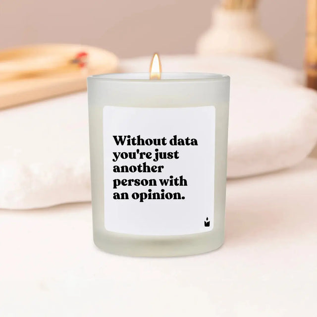Duftkerze Weiss Flowery Without data you're just another person with an opinion. von ChattyCandles