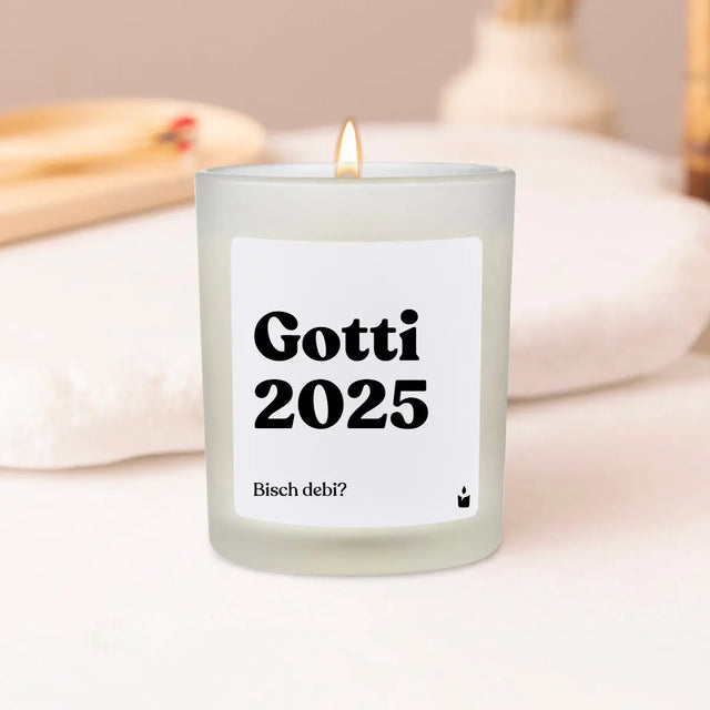 Duftkerze Weiss Woody Gotti 2025. Bisch debi? von ChattyCandles