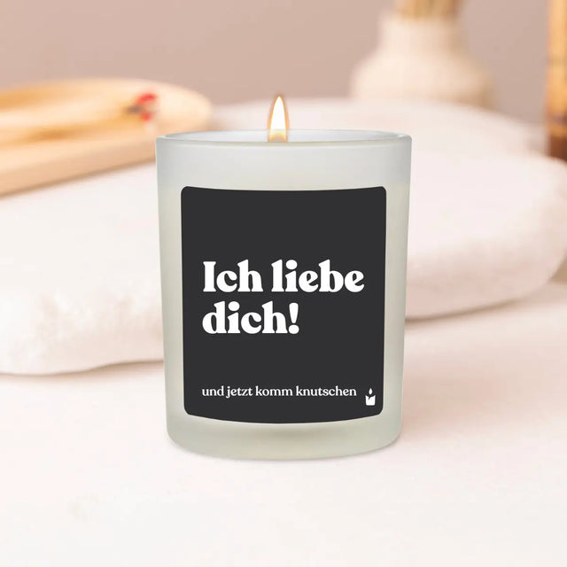 Duftkerze Weiss Woody Ich liebe dich und jetzt komm knutschen von ChattyCandles