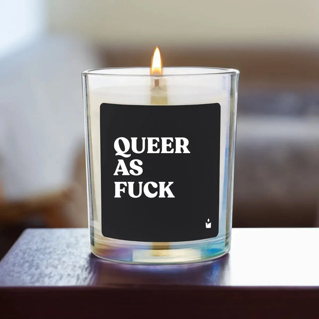 Duftkerze Rainbow Woody Queer As Fuck von ChattyCandles